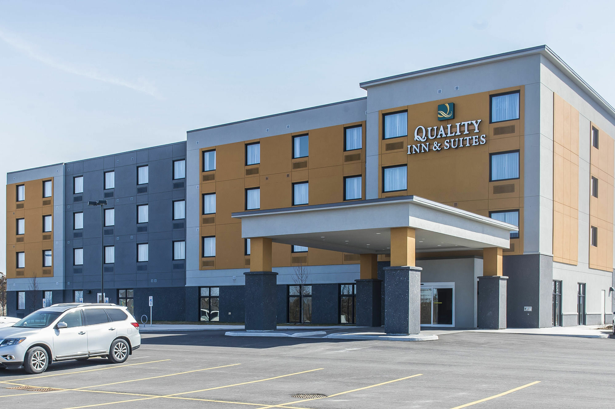 Quality Inn & Suites Kingston Exterior foto